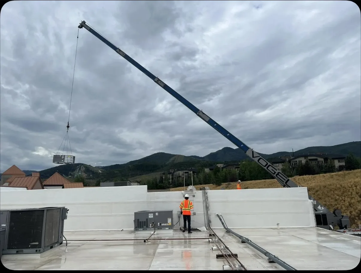 Commercial RTU crane installation